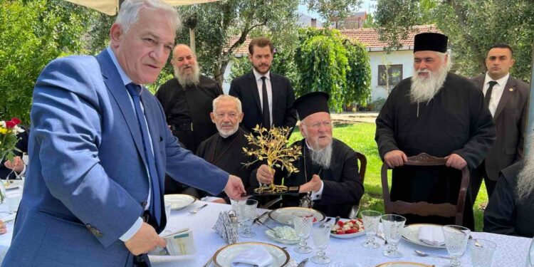 Επίσκεψη του Προέδρου της ΚΕΔΕ Λάζαρου Κυρίζογλου στην Ίμβρο