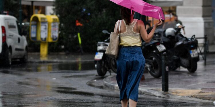 Έκτακτο Δελτίο ΕΜΥ: Έρχεται ο «PETAR» με βροχές και καταιγίδες το Σαββατοκύριακο