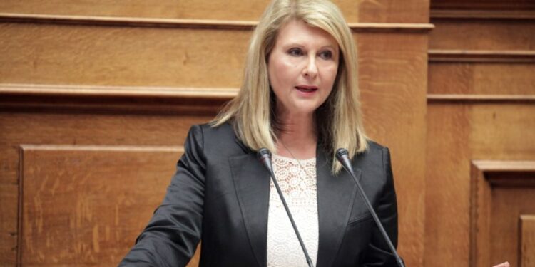 Ο Παύλος Χρηστίδης βουλευτής ΠΑΣΟΚ στον Επικοινωνία 94fm