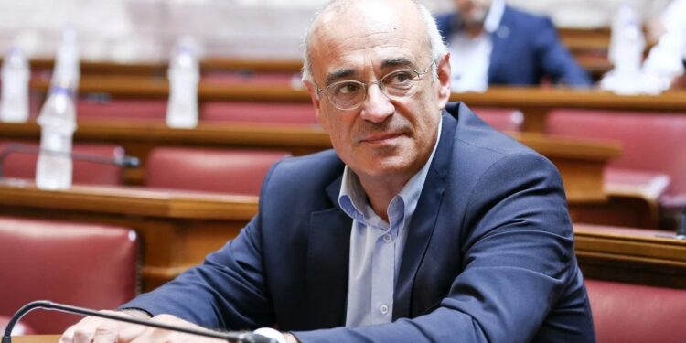 Ο Γιώργος Κωτσός βουλευτής Ν.Δ στον Επικοινωνία 94fm