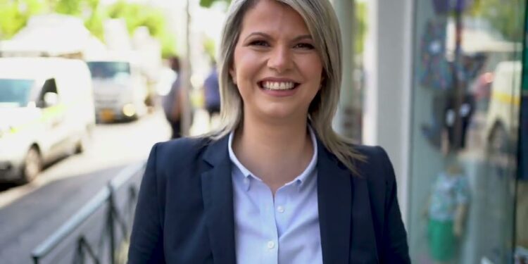Ο Αλέξανδρος Πλέστης Πρόεδρος ΟΠΑΑΠ – υπ. Δημοτικός Σύμβουλος Περιστερίου με Ανδρεα Παχατουρίδη, στον Επικοινωνία 94fm