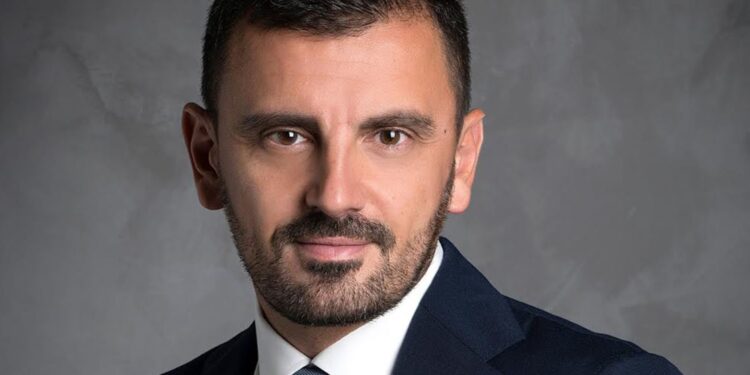 Ο Γιώργος Τσαπουρνιώτης Δήμαρχος Μαντουδίου – Λίμνης – Αγίας Άννας στον Επικοινωνία 94fm