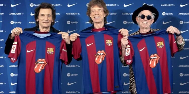 Η φανέλα των Rolling Stones”ξετρέλανε” τους οπαδούς της Μπαρτσελόνα