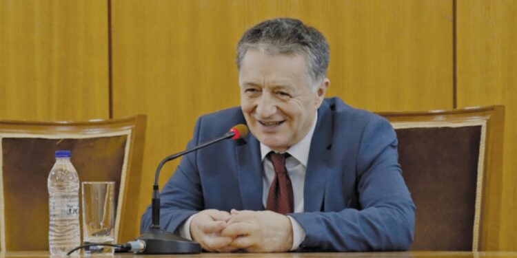 Ο Παναγιώτης Φιλντίσης Αντιπρόεδρος Ελλήνων Φυσικών, στον Επικοινωνία 94fm