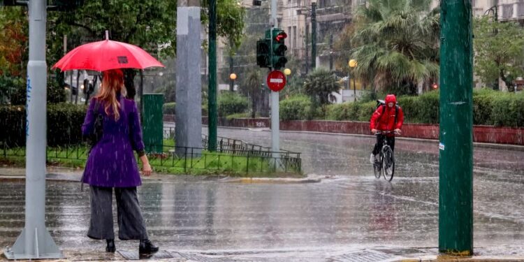 Έκτακτο δελτίο επιδείνωσης καιρού: Βροχές, καταιγίδες και χαλάζι από την Παρασκευή