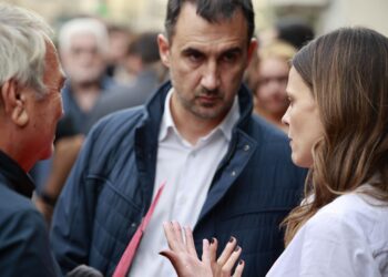Σε διαβούλευση για τη δημιουργία ΚΟ απόψε οι 11 βουλευτές που έφυγαν από τον ΣΥΡΙΖΑ