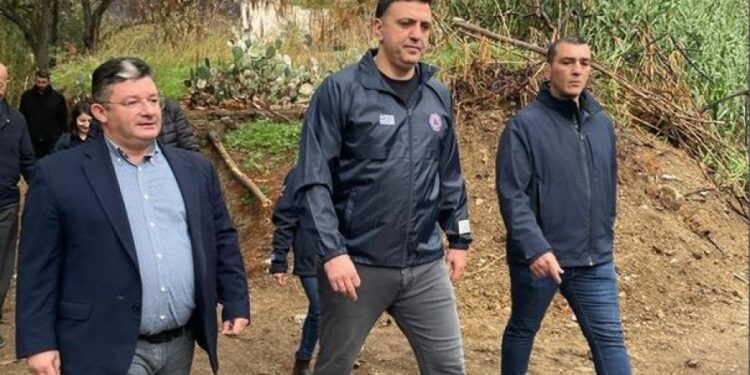 Δήμος Αχαρνών: Αυτοψία του Βασίλη Κικίλια στο ρέμα Αγίας Παρασκευής