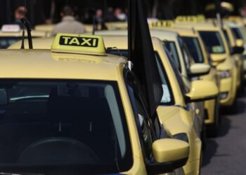 Χωρίς ταξί σήμερα και αύριο η Αττική: Αντιδρούν στο φορολογικό νομοσχέδιο