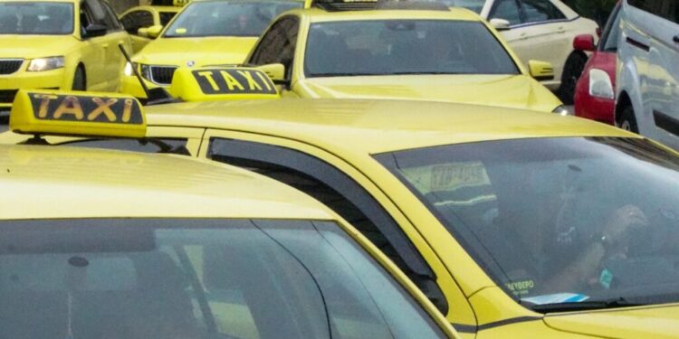 ΣΑΤΑ: Χωρίς ταξί και σήμερα η Αττική – Πορεία των αυτοκινητιστών το απόγευμα