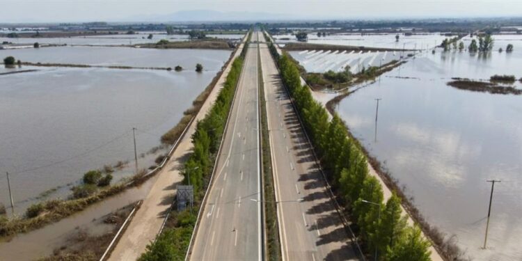 Διυπουργική σύσκεψη το μεσημέρι στην Καρδίτσα για την ανασυγκρότηση της Θεσσαλίας