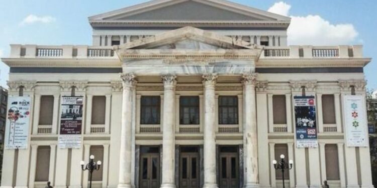 Δημοτικό Θέατρο Πειραιά: Τι θα δούμε στις σκηνές του τους επόμενους μήνες