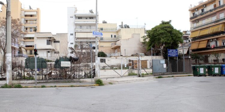 Δήμος Πειραιά: Δημιουργία νέου βρεφονηπιακού σταθμού στα Καμίνια