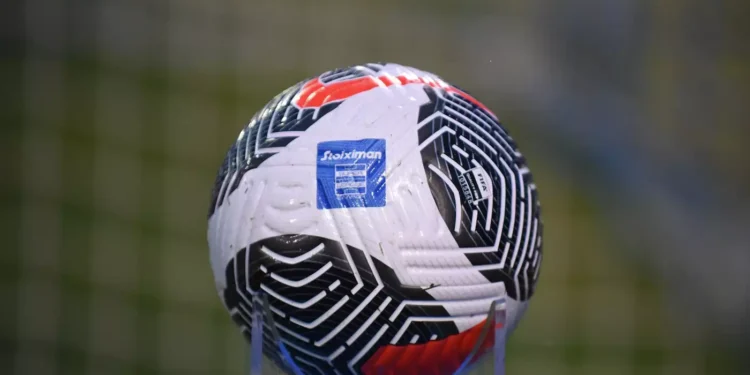 Super League: Τη Δευτέρα η κλήρωση για τα πλέι οφ και τα πλέι άουτ