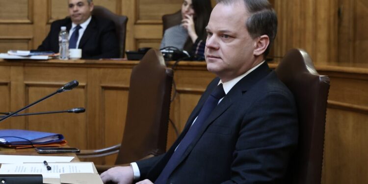 Καραμανλής στην Εξεταστική για τα Τέμπη: Δε σκέφτηκα να κρυφτώ πίσω από τις ευθύνες άλλων