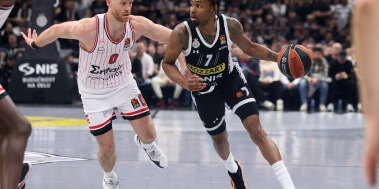 Euroleague: Μεγάλη νίκη του Ολυμπιακού επί της Παρτιζάν μέσα στο Βελιγράδι
