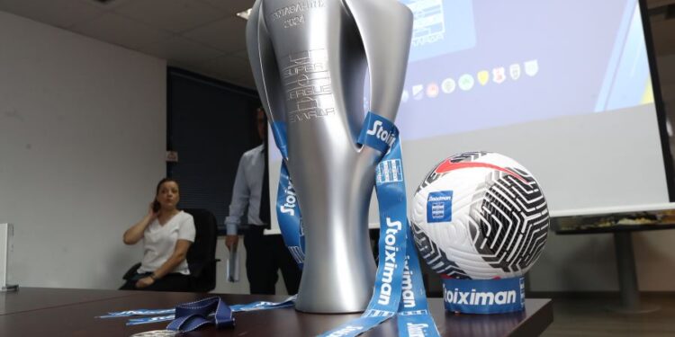 Super League: Στις 15:00 η κλήρωση για τα playoffs και τα playouts