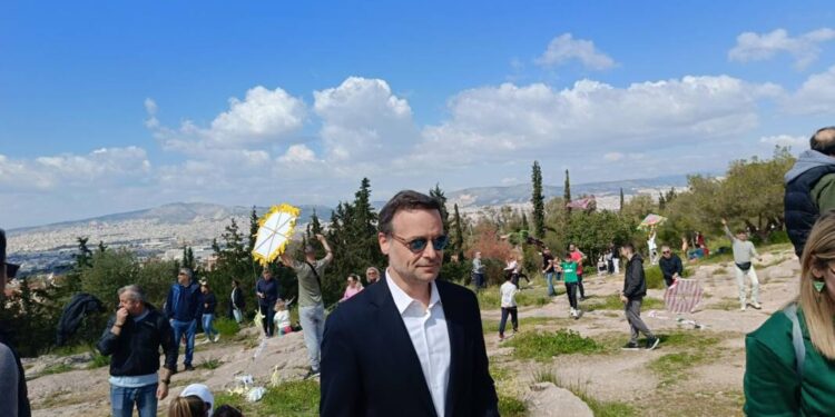 Μεγάλο παραδοσιακό γλέντι στου Φιλοπάππου από το Δήμο Αθηναίων