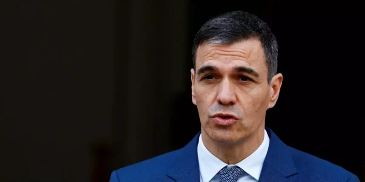 Δεν παραιτείται ο πρωθυπουργός της Ισπανίας Πέδρο Σάντσεθ