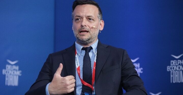 Χάρης Δούκας: «Τα ξενοδοχεία πρέπει να επιστρέφουν μέρος των εσόδων τους στην πόλη»