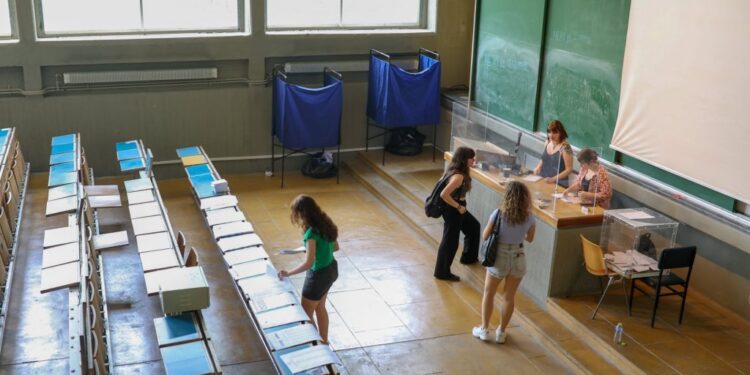 Φοιτητικές εκλογές: Διαμάχη παρατάξεων για την πρωτιά