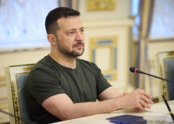 Ο Ζελένσκι ανέβαλε όλες τις επισκέψεις του στο εξωτερικό – Η Ρωσία προελαύνει στο Χάρκοβο