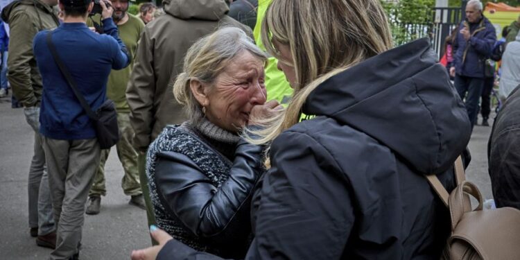 Ουκρανία και Ρωσία ανακοινώνουν ανταλλαγή σημαντικού αριθμού αιχμαλώτων