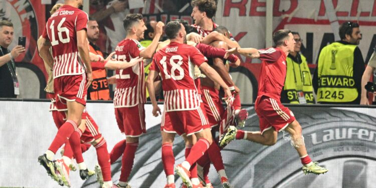 Θρίαμβος του Ολυμπιακού (1-0) επί της Φιορεντίνα στον τελικό του ECL