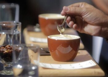 Ανατιμήσεις έως και 30% σε σοκολάτα και καφέ
