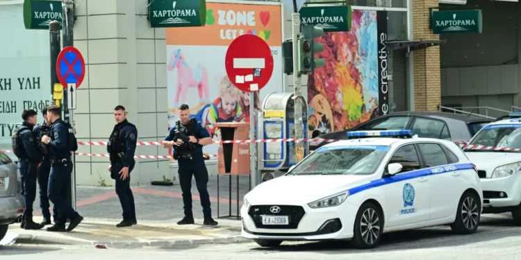 Μενίδι: Στον εισαγγελέα ο 50χρονος για τη δολοφονία της εν διαστάσει συζύγου του