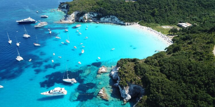 Δύο ελληνικές παραλίες μεταξύ των καλύτερων στον κόσμο για το 2024