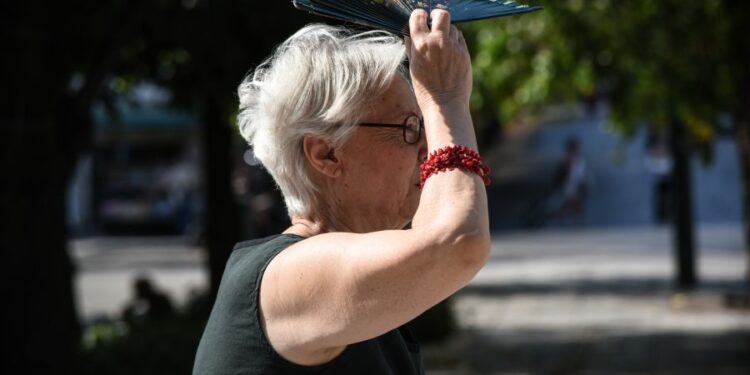 Δήμος Αθηναίων: Ανοίγουν 7 κλιματιζόμενες αίθουσες για τον καύσωνα