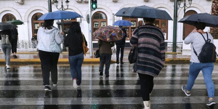 Βροχές και καταιγίδες προβλέπονται για σήμερα στο μεγαλύτερο τμήμα της χώρας