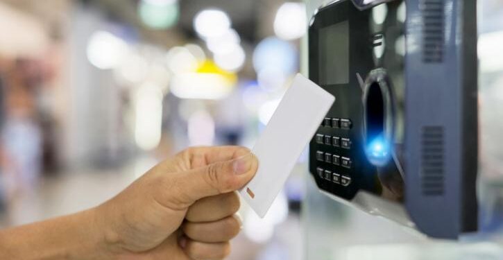 Από σήμερα η εφαρμογή της εξαήμερης εργασίας