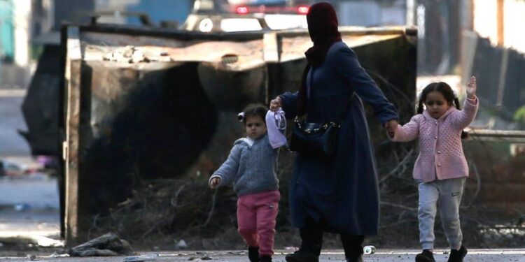 Γάζα: Νέα εντολή εκκένωσης της Ντέιρ αλ Μπάλα – Σε αδιέξοδο οι διπλωματικές προσπάθειες για εκεχειρία