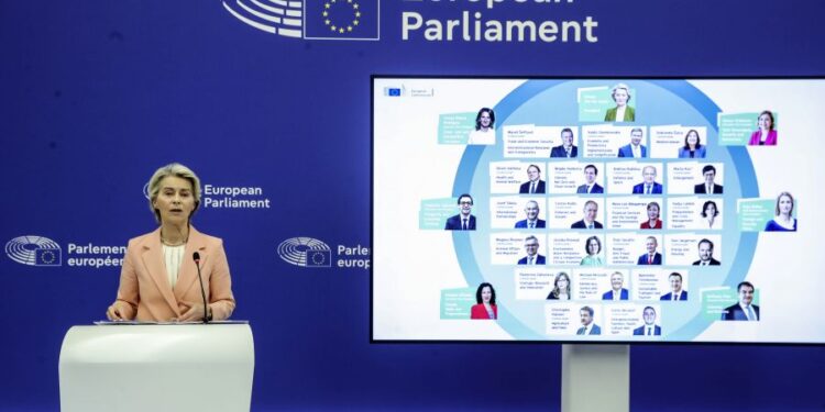 Η νέα σύνθεση της Κομισιόν – Τα ισχυρά χαρτοφυλάκια και οι προτεραιότητες