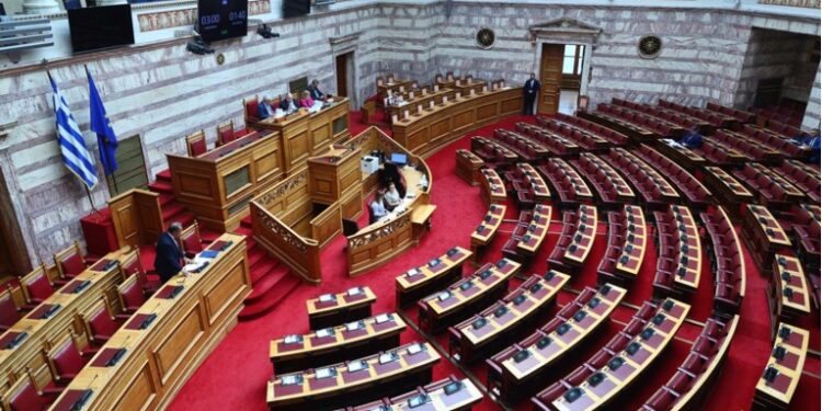 Αύξηση της πολιτικής πόλωσης καταγράφει το ΚΕΦΙΜ