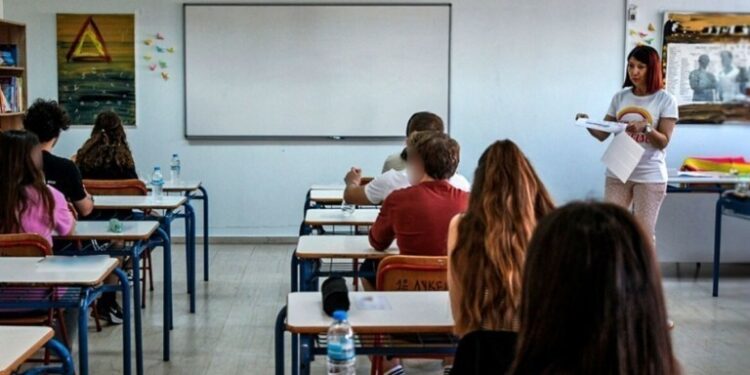 Επιστροφή στα θρανία: Τα καρδιοχτύπια, οι ανασφάλειες και ο ρόλος της οικογένειας