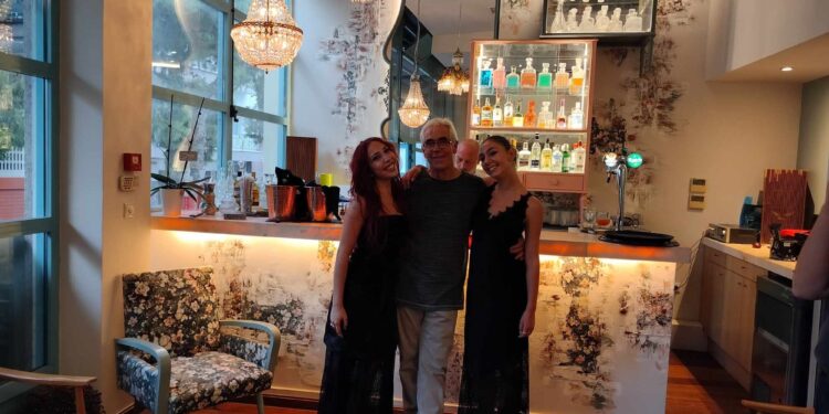 Εγκαίνια του Mystic Pizza & Pasta στο Ηράκλειο Αττικής