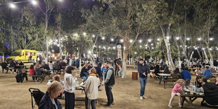 Ρεπορτάζ από το Food Truck Festival στο Κτήμα Φιξ του Δήμου Ηρακλείου Αττικής