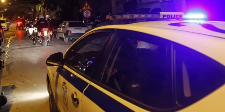 Οκτώ συλλήψεις για την αιματηρή συμπλοκή στην Γλυφάδα – Στο νοσοκομείο 24χρονος