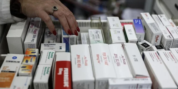 Φάρμακα: Έρχονται νέοι κόφτες στις συνταγές από τους γιατρούς – Οι ανακοινώσεις Γεωργιάδη