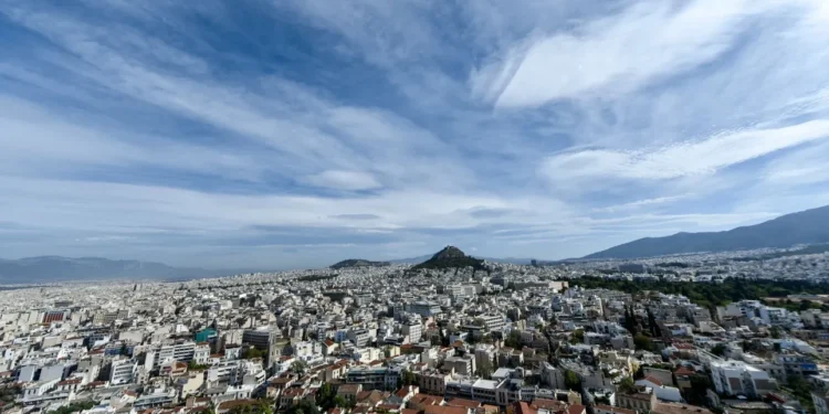 Καιρός: Μικρή πτώση της θερμοκρασίας – Μέχρι 7 μποφόρ θα φτάσουν οι βοριάδες