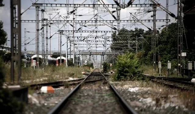“Πυρά” μηχανοδηγών κατά της Hellenic Train: “Να τεθούν σε διαθεσιμότητα οι διοικούντες”