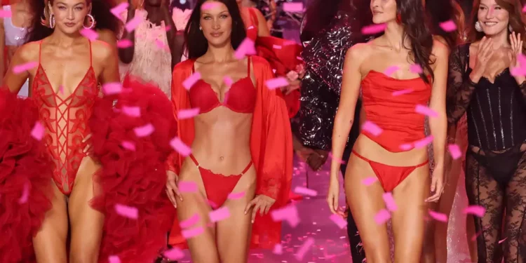 Victoria’s Secret: Το φαντασμαγορικό show επέστρεψε
