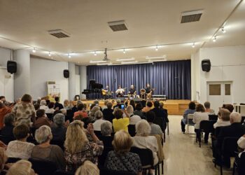 Χορός και τραγούδι στην γιορτή των ΚΑΠΗ του Δήμου Ηρακλείου Αττικής