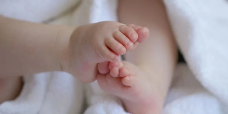 Αμαλιάδα: Εισαγγελική παραγγελία για τον θάνατο 15μηνών βρέφους – Ερευνάται ανθρωποκτονία