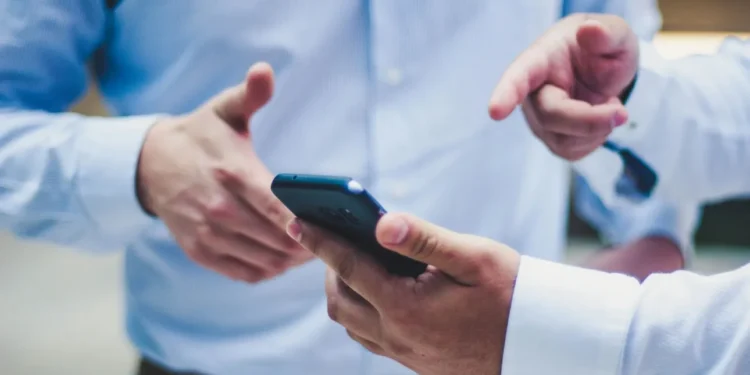 Προσοχή σε παραπλανητικά μηνύματα SMS για δήθεν επιστροφή φόρου