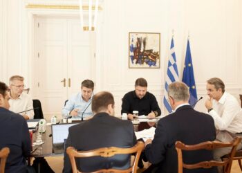 Συνάντηση Χαρδαλιά-Μητσοτάκη για τα αντιπλημμυρικά
