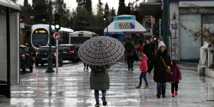 Έρχονται διαδοχικά κύματα κακοκαιρίας – Τι προβλέπουν οι μετεωρολόγοι για τον Νοέμβριο