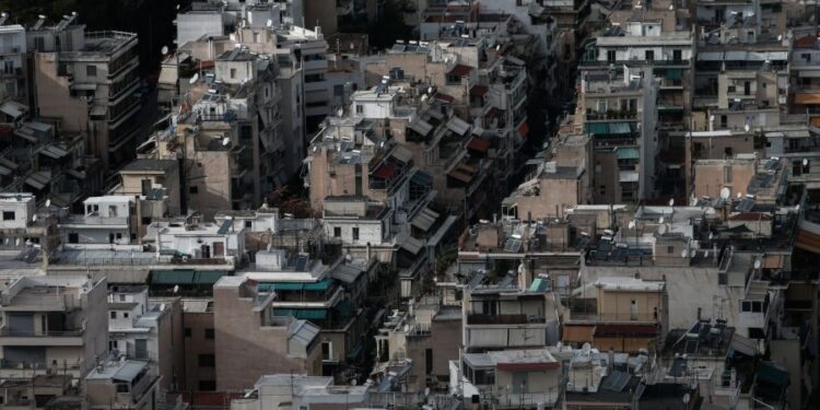 ΕΛΣΤΑΤ: Ποσοστιαία αύξηση κατά 26,6% κατέγραψαν πέρυσι οι πλειστηριασμοί – Αύξηση 8,8% οι αγοραπωλησίες ακινήτων
